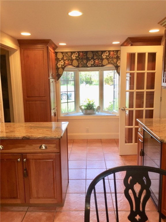 1 Manor Road Barrington, RI 02806 - Photo 6 of 37