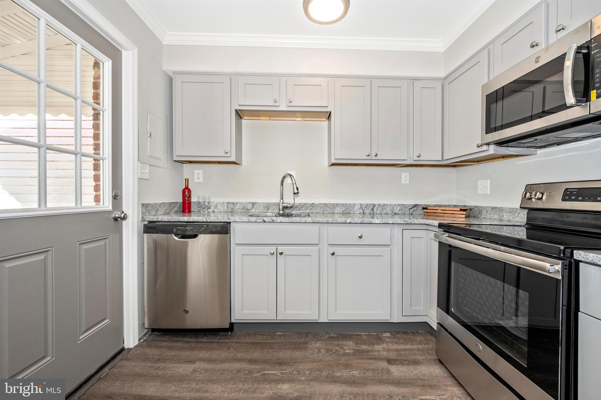 830 Lannerton Road Baltimore, MD 21220 - Photo 11 of 39 Kitchen