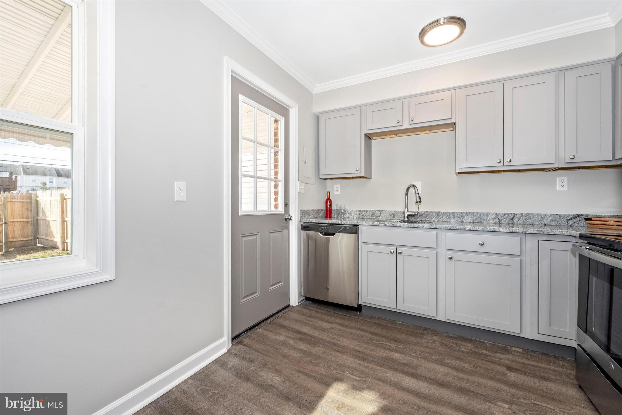 830 Lannerton Road Baltimore, MD 21220 - Photo 12 of 39 Kitchen