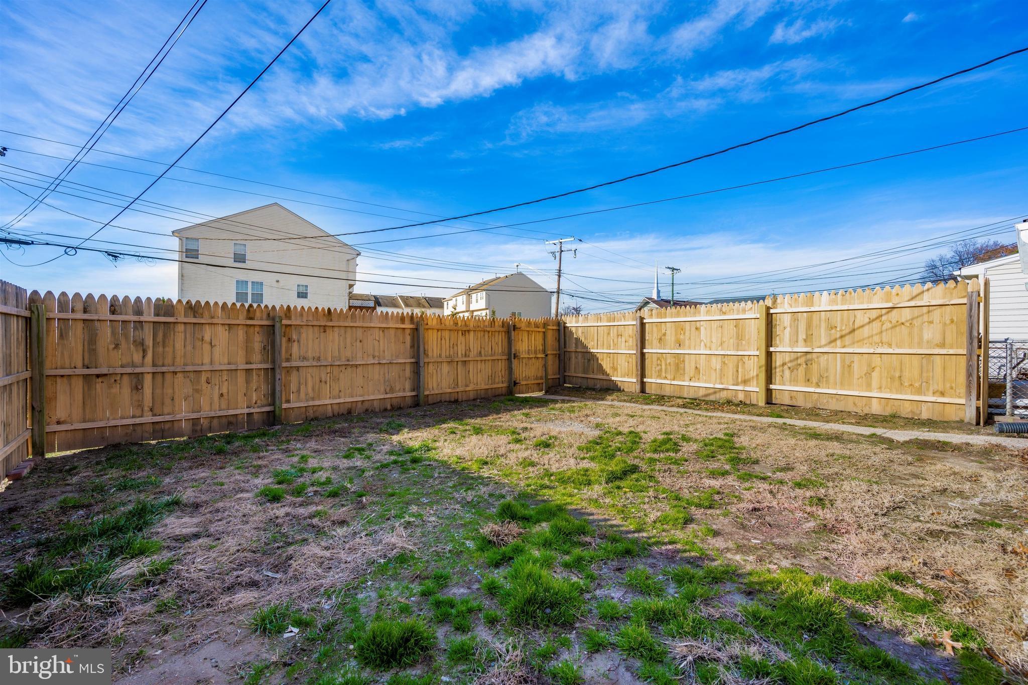 830 Lannerton Road Baltimore, MD 21220 - Photo 38 of 39 Exterior Back-Fenced In