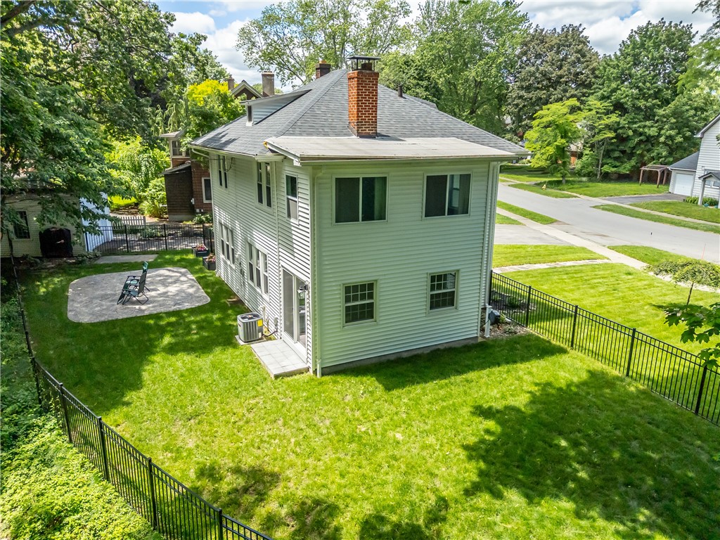 83 Wildmere Road Irondequoit, NY 14617 - Photo 36 of 48