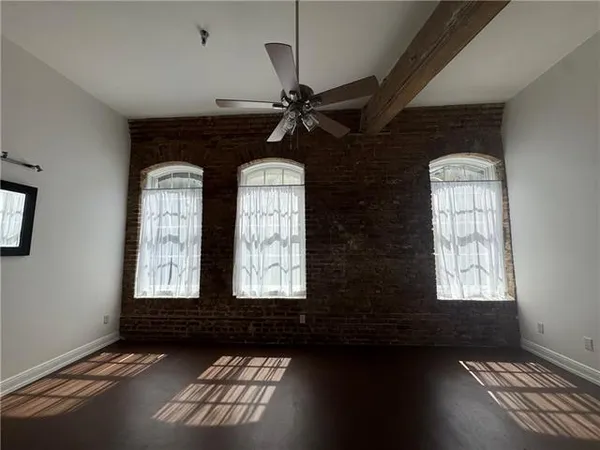 $1,500 | 700 Commerce Street, Unit 222, New Orleans, LA 70130
