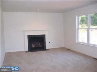 33 Winding Road Pottstown, PA 19464 - Photo 3 of 7 Gallery Image 3