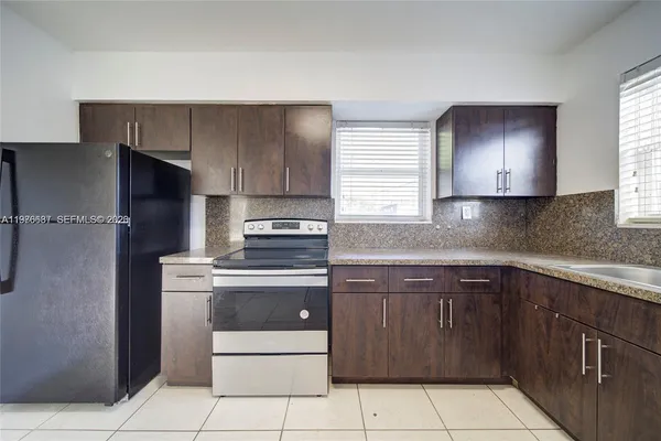 $2,415 | 10203 Northwest 12th Avenue, Unit 10203, Miami, FL 33150