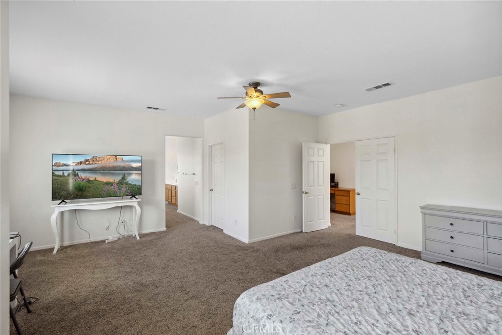 33184 Puffin Street Temecula, CA 92592 - Photo 19 of 54 Primary Suite