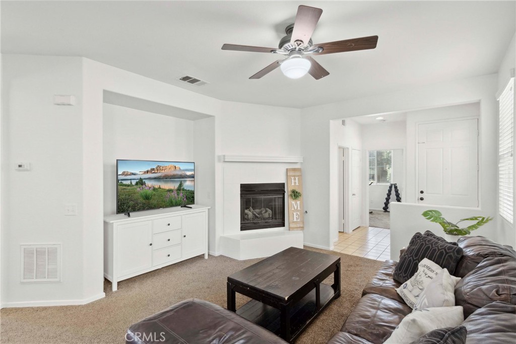 33184 Puffin Street Temecula, CA 92592 - Photo 4 of 54 Family Room