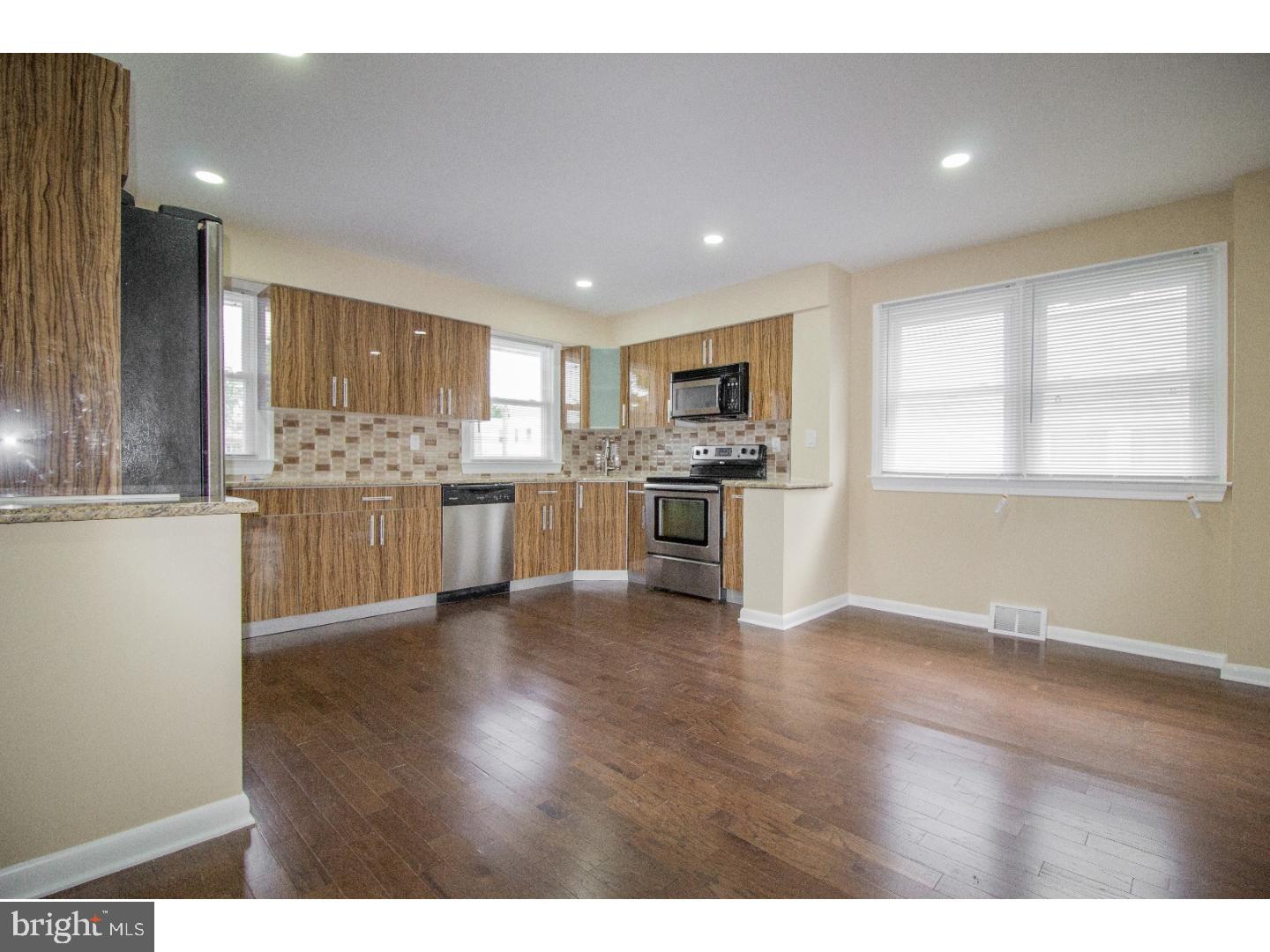 9948 Medway Road Philadelphia, PA 19115 - Photo 5 of 21 Dining Room