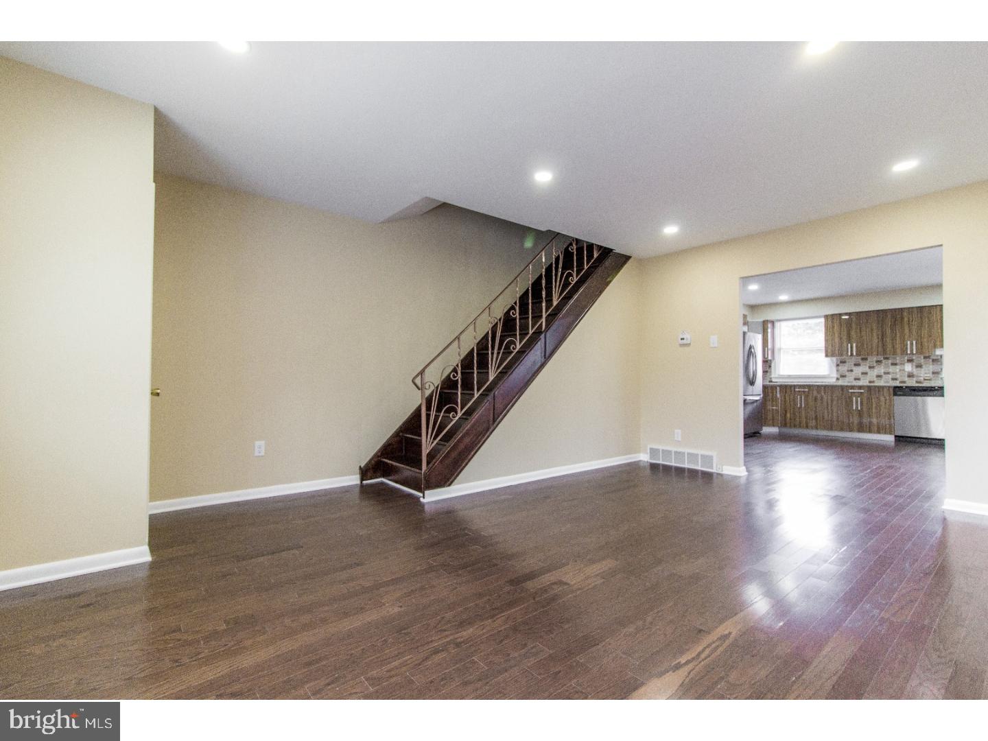 9948 Medway Road Philadelphia, PA 19115 - Photo 9 of 21 Living Room