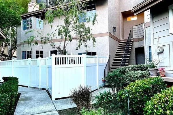 $2,900 | 24354 Sage Court, Unit 230, Laguna Hills, CA 92653