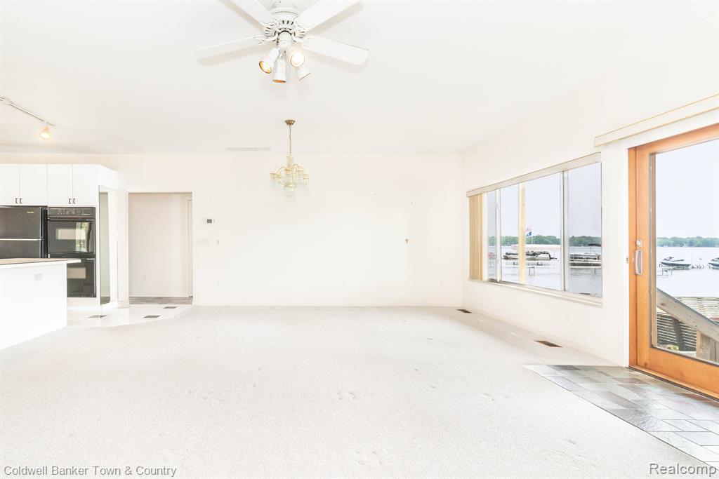 9922 Winston Road Pinckney, MI 48169 - Photo 11 of 55