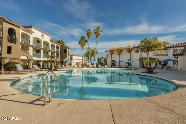 $1,355 | 4722 East Bell Road, Unit 2, Phoenix, AZ 85032