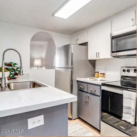 $1,355 | 4722 East Bell Road, Unit 2, Phoenix, AZ 85032