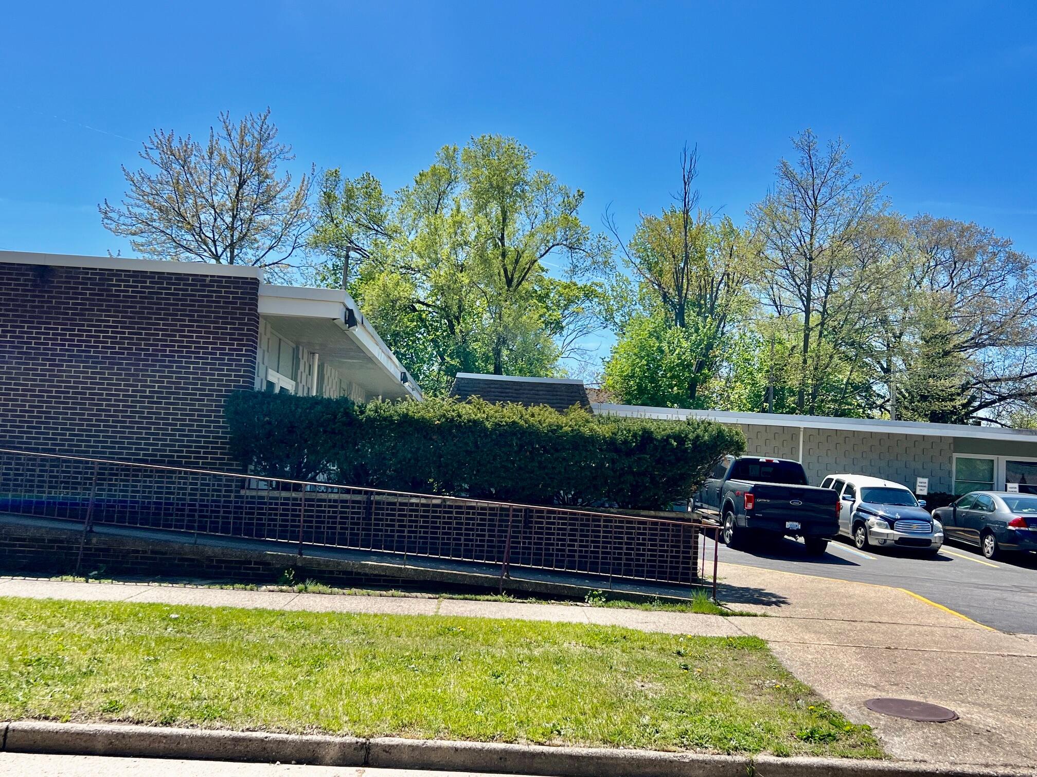 1275 Kenneth Street Muskegon, MI 49442 - Photo 4 of 8 IMG_8334