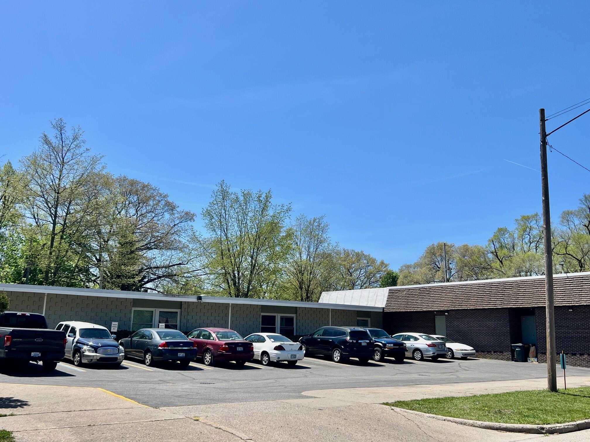 1275 Kenneth Street Muskegon, MI 49442 - Photo 5 of 8 IMG_8333