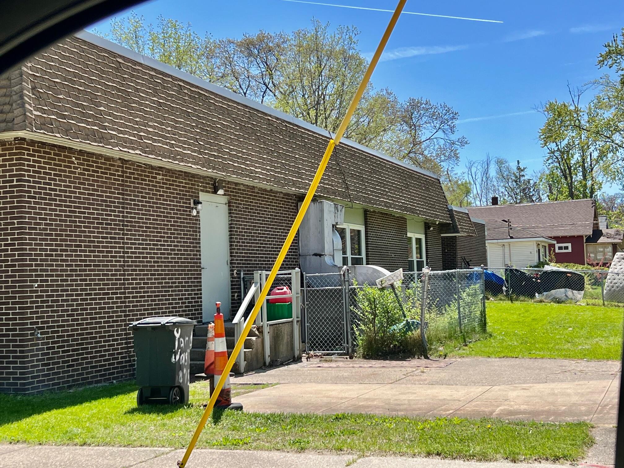 1275 Kenneth Street Muskegon, MI 49442 - Photo 7 of 8 IMG_8331