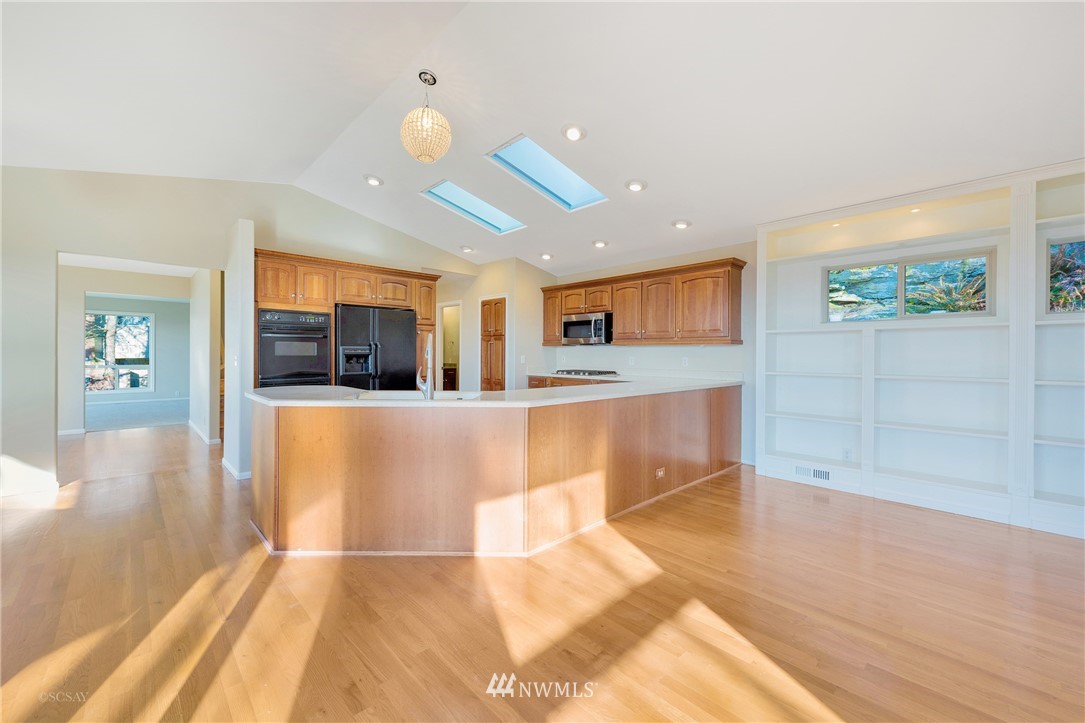 639 Briar Road Bellingham, WA 98225 - Photo 5 of 24