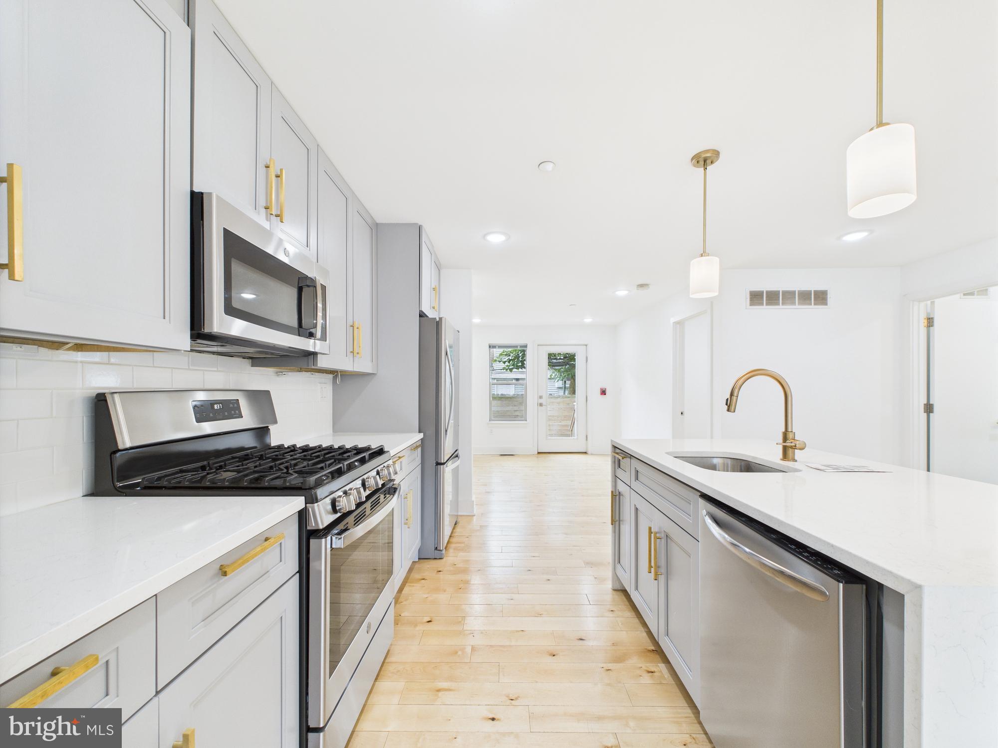 2646 Manton Street, Unit 1 Philadelphia, PA 19146 - Photo 6 of 20
