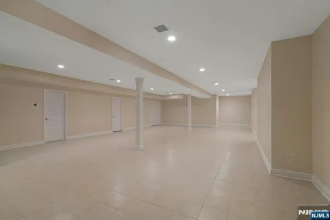 $1,899,000 | 109 Blauvelt Avenue, Ho-Ho-Kus, NJ 07423