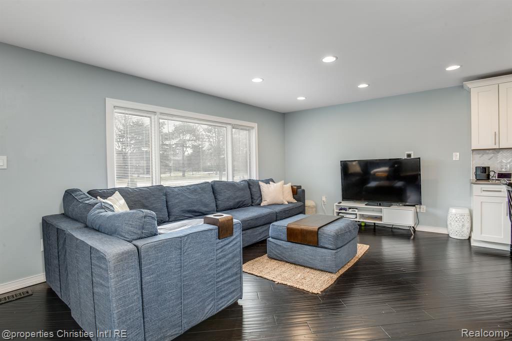 511 Coolidge Road Birmingham, MI 48009 - Photo 5 of 27