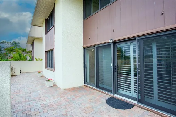 $295,000 | 1800 Southeast St Lucie Boulevard, Unit 9101, Stuart, FL 34996