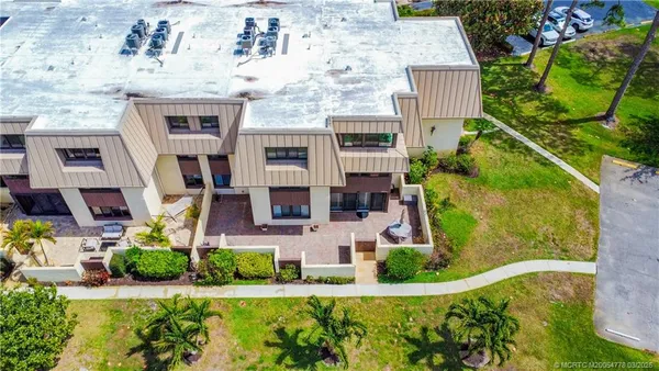 $295,000 | 1800 Southeast St Lucie Boulevard, Unit 9101, Stuart, FL 34996