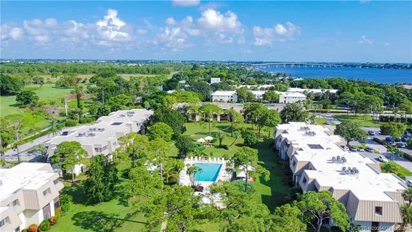 $295,000 | 1800 Southeast St Lucie Boulevard, Unit 9101, Stuart, FL 34996