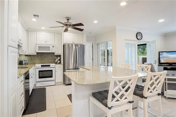 $295,000 | 1800 Southeast St Lucie Boulevard, Unit 9101, Stuart, FL 34996