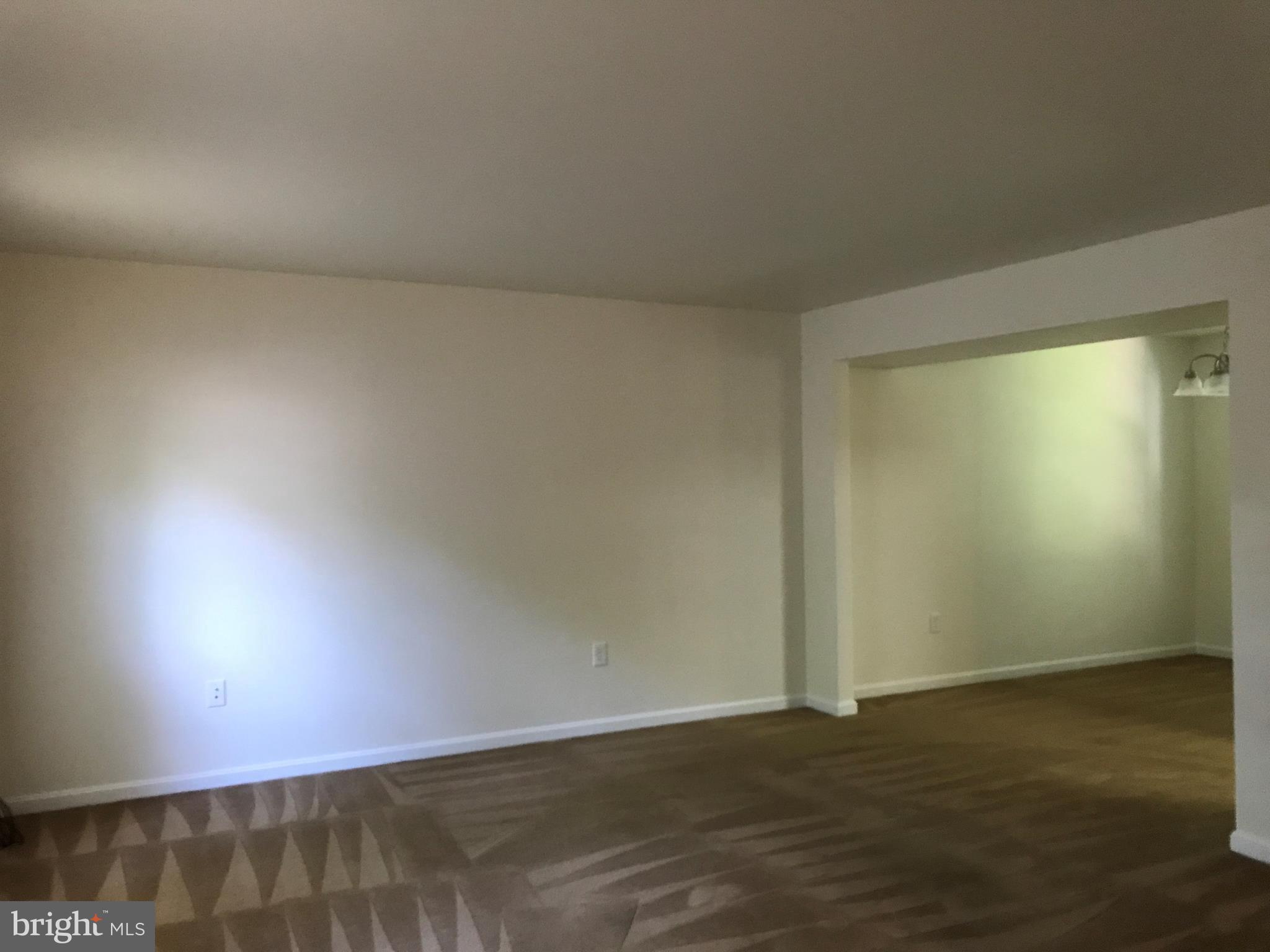 616 Riden Street Odenton, MD 21113 - Photo 3 of 22 Living Room