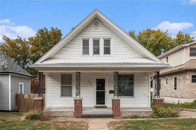 $169,900 | 2725 Duncan Street, St. Joseph, MO 64507