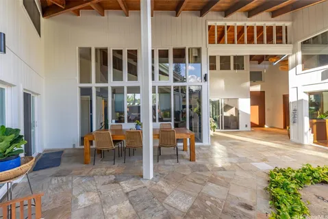 $3,155,000 | 610 Milokai Street, Kailua, HI 96734