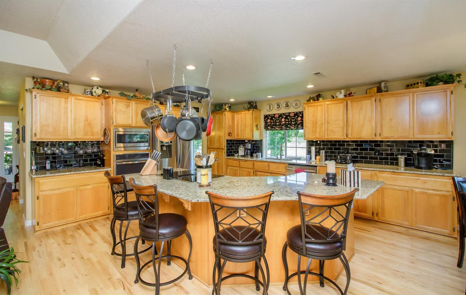 952 Rimrock Circle Medford, OR 97504 - Photo 11 of 35 Additional Photo