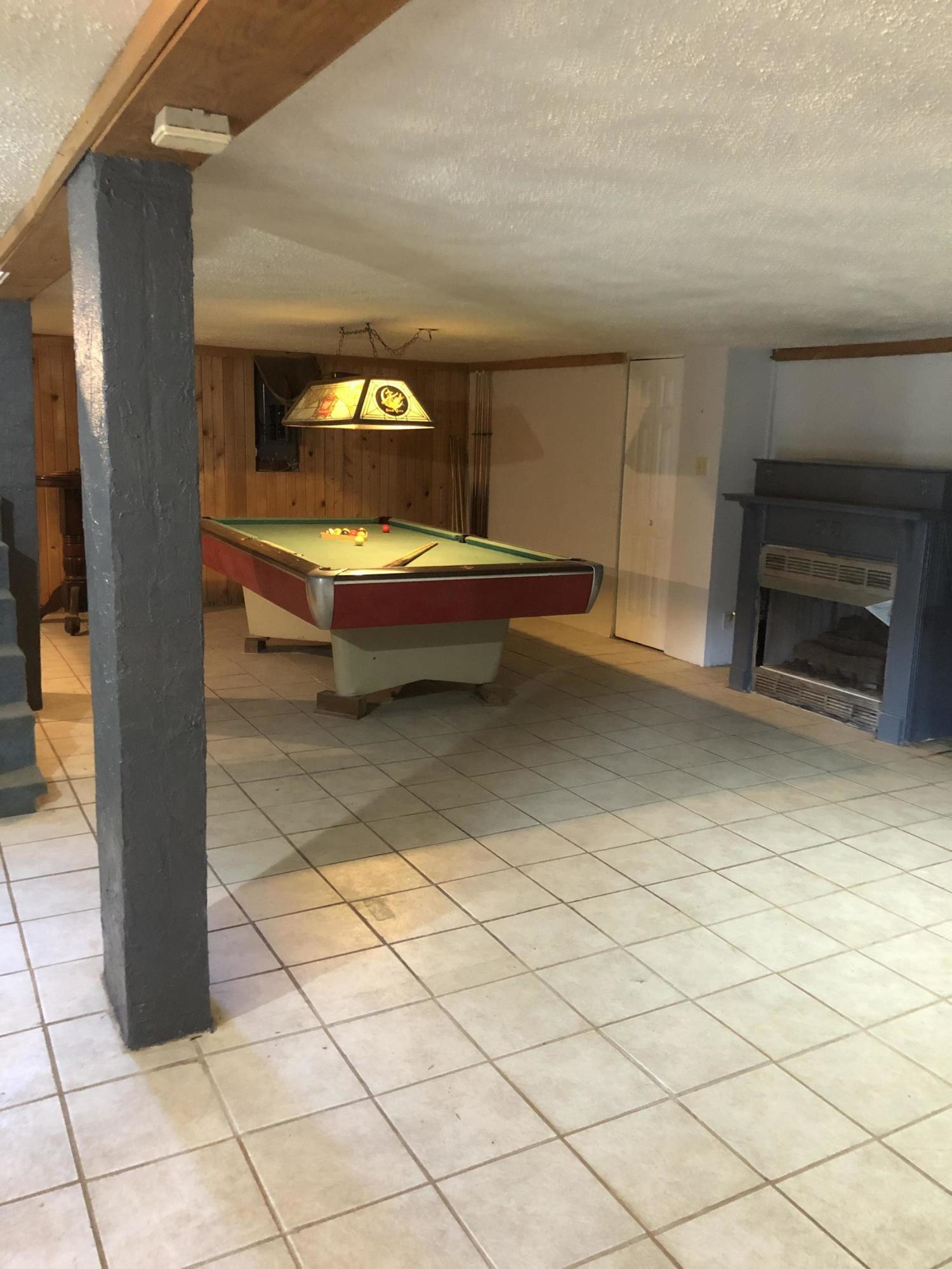 212 E Road Bristol, TN 37620 - Photo 25 of 29 east basement pool table