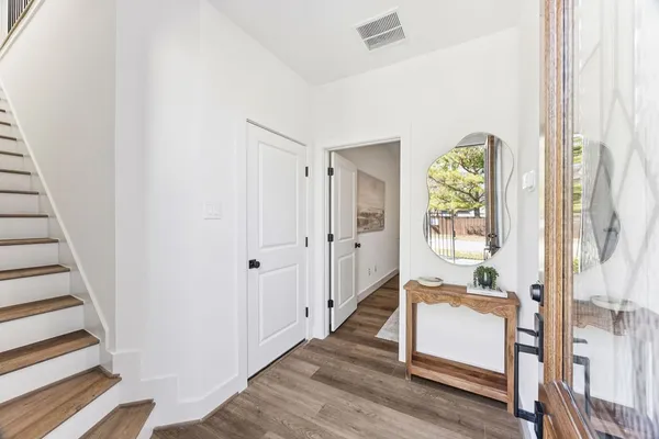 $2,999 | 2125 Hoskins Drive, Unit B, Houston, TX 77080