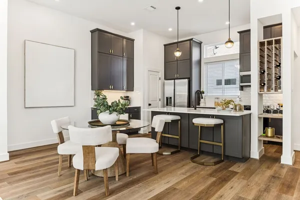 $2,999 | 2125 Hoskins Drive, Unit B, Houston, TX 77080