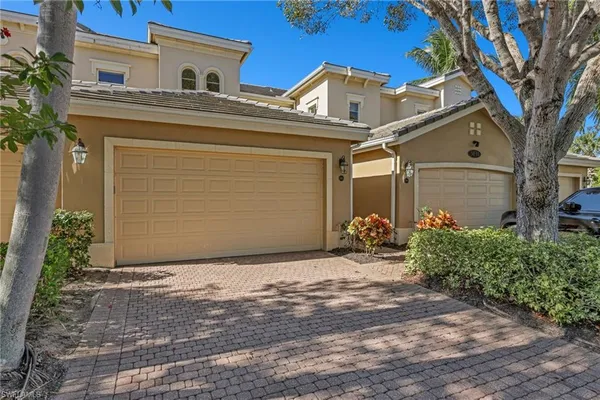$3,500 | 3031 Marengo Court, Unit 203, Naples, FL 34114