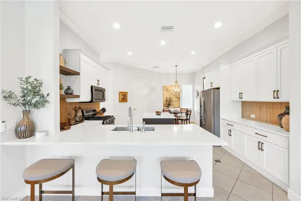 $3,500 | 3031 Marengo Court, Unit 203, Naples, FL 34114