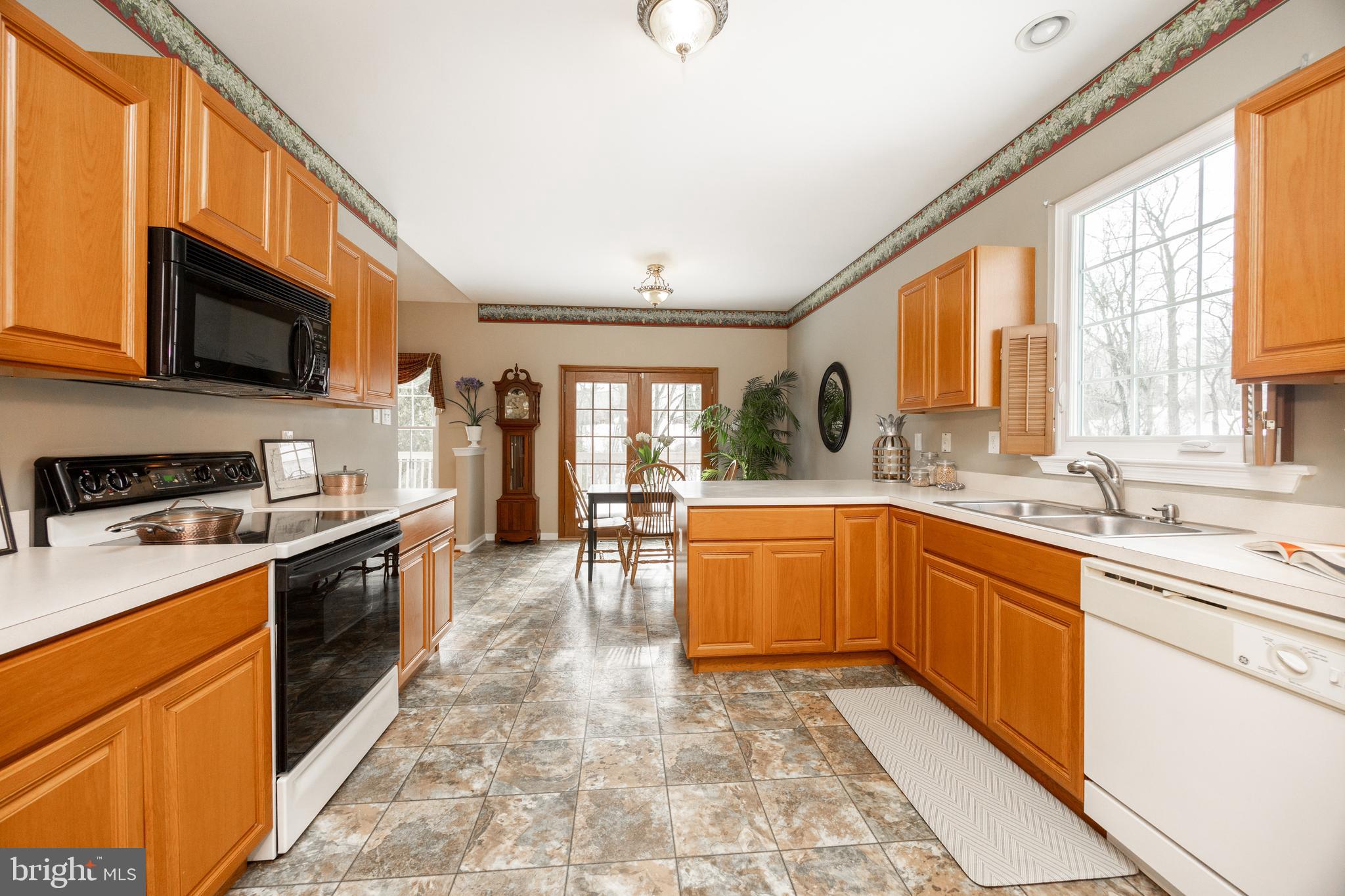 140 Milbury Road Coatesville, PA 19320 - Photo 11 of 30 KITCHEN