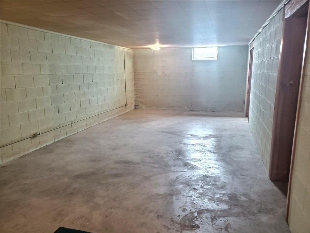 1224 Rocky Ford Road Columbus, IN 47203 - Photo 14 of 18 Gallery Image 14