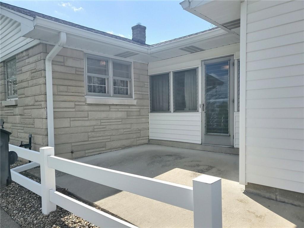 1224 Rocky Ford Road Columbus, IN 47203 - Photo 4 of 18 Gallery Image 4
