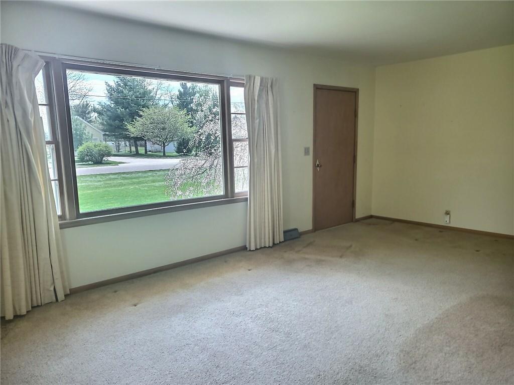 1224 Rocky Ford Road Columbus, IN 47203 - Photo 9 of 18 Gallery Image 9