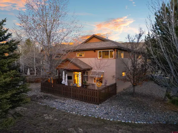 $1,095,000 | 105 Tierra Vista Drive, Durango, CO 81301