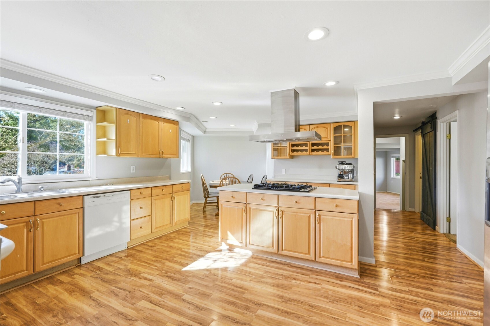 7919 194th Place Southwest Edmonds, WA 98026 - Photo 9 of 38