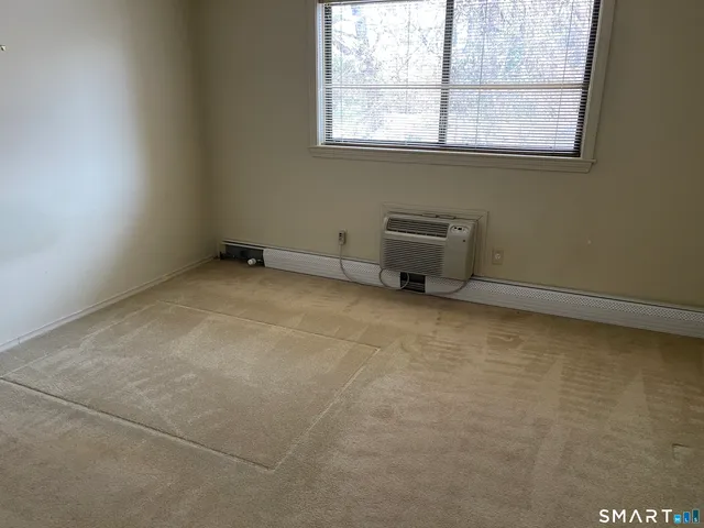 $149,900 | 235 Henry Avenue, Unit 11L, Stratford, CT 06614