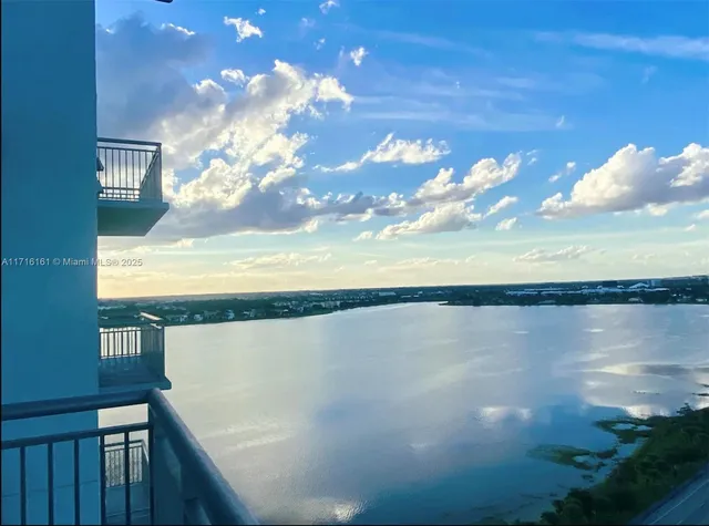 $5,000 | 300 South Australian Avenue, Unit 1506, West Palm Beach, FL 33401