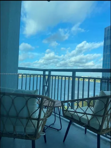 $5,000 | 300 South Australian Avenue, Unit 1506, West Palm Beach, FL 33401