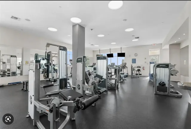 $5,000 | 300 South Australian Avenue, Unit 1506, West Palm Beach, FL 33401