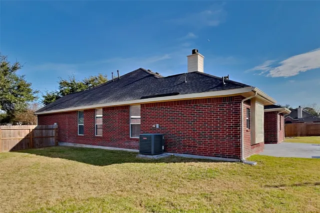 $2,275 | 7002 Winter Blossom Drive, Humble, TX 77346