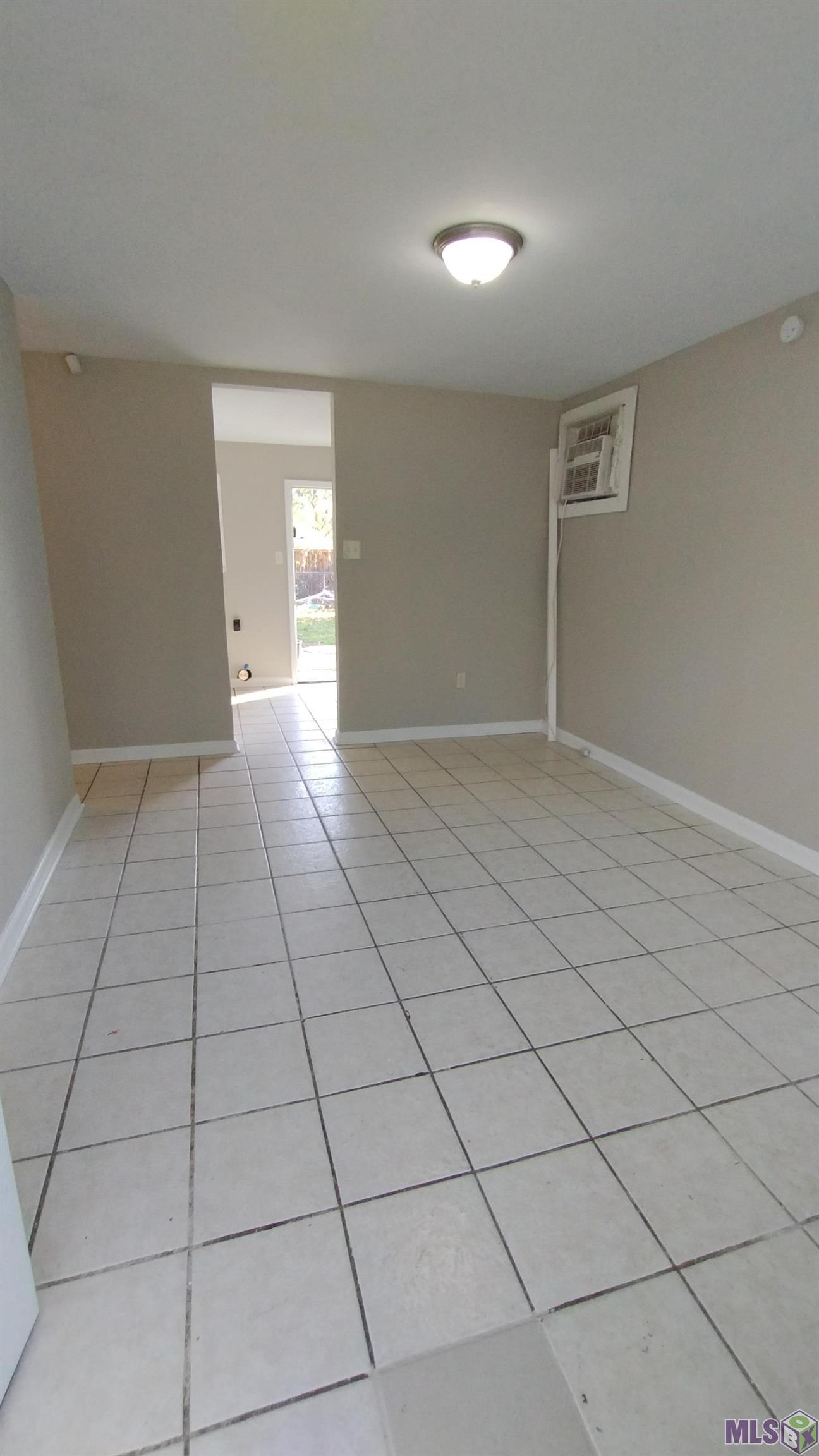 5914 Matthews Street Baton Rouge, LA 70812 - Photo 3 of 8 Gallery Image 3