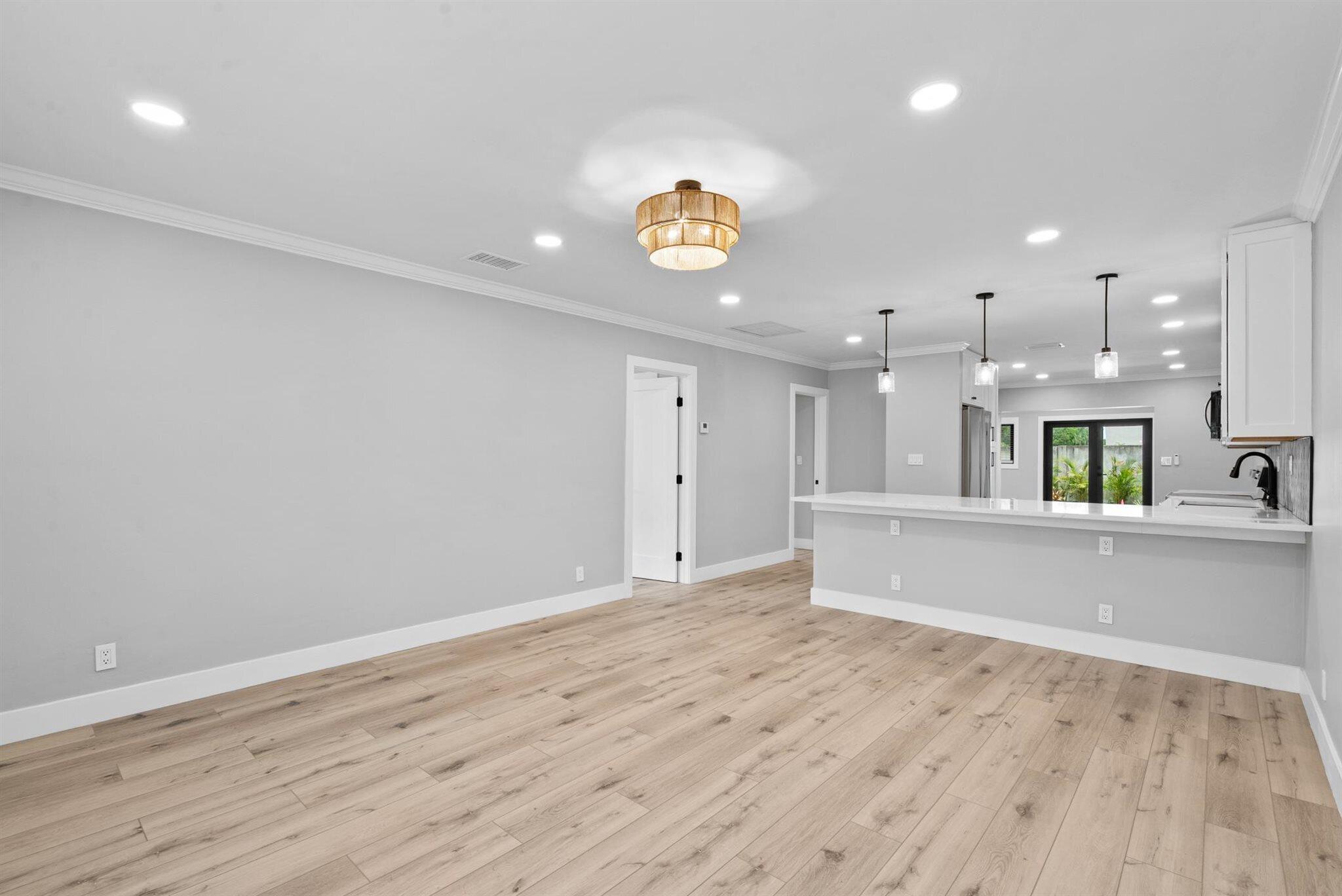 2600 Northeast 5th Avenue, Unit 2 Boca Raton, FL 33431 - Photo 11 of 42 09-9