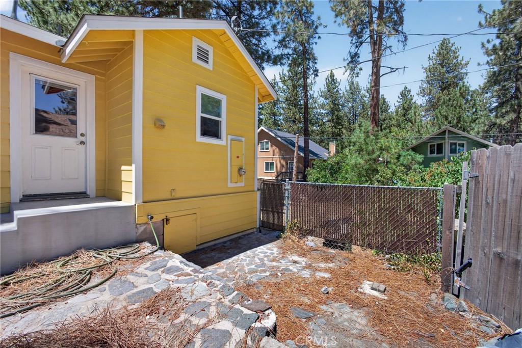 1858 Thrush Road Wrightwood, CA 92397 - Photo 35 of 58 Gallery Image 35